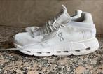 ON Running cloudnova sneakers wit hardloop loopschoenen 40, Gebruikt, Hardloopschoenen, Hardlopen, Ophalen