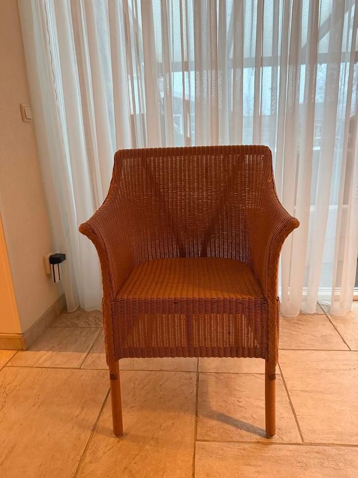 2 Lloyd Loom Kuipstoelen, Huis en Inrichting, Stoelen, Gebruikt, Twee, Riet of Rotan, Bruin, Ophalen