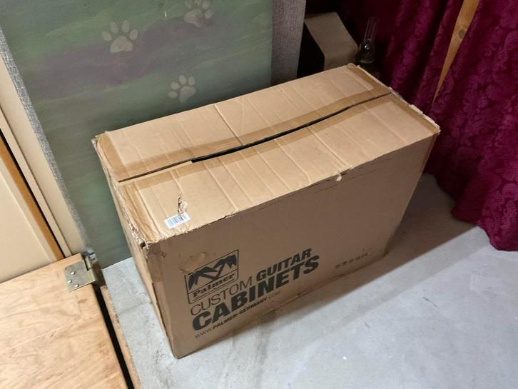 PALMER guitar speaker nieuwstaat in doos, Muziek en Instrumenten, Snaarinstrumenten | Gitaren | Elektrisch, Zo goed als nieuw