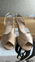 Nine West Pumps - Maat 38 - Nieuw, Pumps, Beige, Nieuw, Ophalen of Verzenden