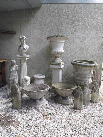 Brocante tuinbeelden , vaas , pilaar uit frankrijk beschikbaar voor biedingen