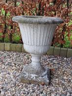 Franse pot/vaas van beton, Tuin en Terras, Gebruikt, Ophalen