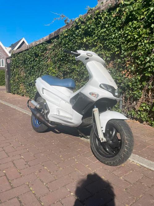 gilera runner frame met kappen, Fietsen en Brommers, Scooters | Piaggio, Gebruikt, Overige modellen, Ophalen
