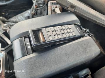 BMW E39 E38 armsteun met telefoonhoorn beschikbaar voor biedingen