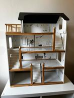 Poppenhuis Petit Amelie, Verzamelen, Poppenhuizen en Toebehoren, Ophalen, Gebruikt, Poppenhuis