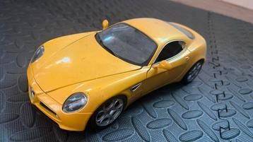 Bburago alfa Romeo 8c 1:18