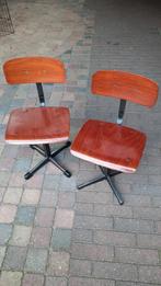 2 stuks vintage schoolstoeltjes, Ophalen