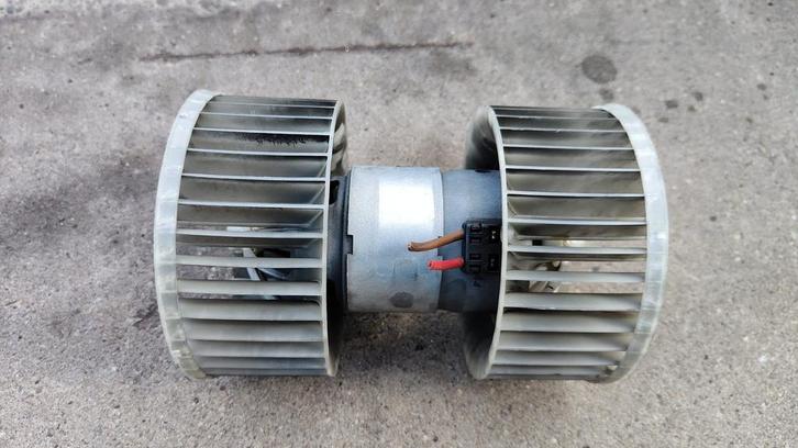 Kachelmotor met airco BMW 3 serie E46 0130101103 64119204154, Auto-onderdelen, Airco en Verwarming, BMW, Gebruikt, Ophalen of Verzenden