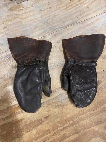Vintage motorhandschoenen leer beschikbaar voor biedingen