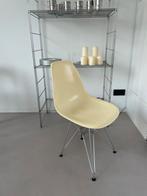 Vitra Eames chair stoel look a like, Ophalen of Verzenden, Zo goed als nieuw, Overige kleuren, Eén