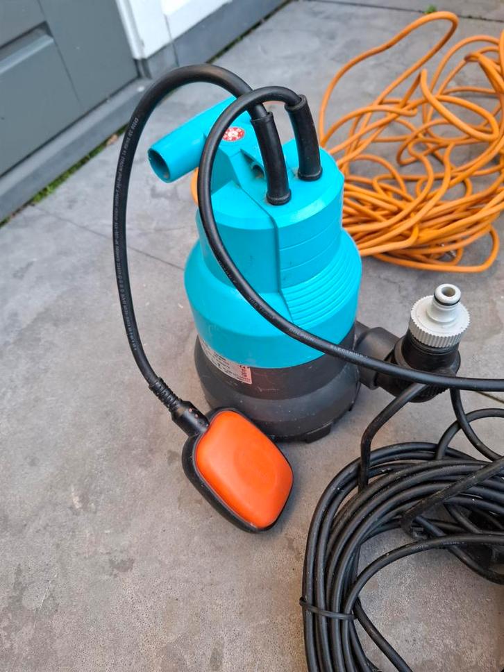 Gardena 600 Dompelpomp + Verlengsnoer, Tuin en Terras, Waterpompen, Ophalen of Verzenden