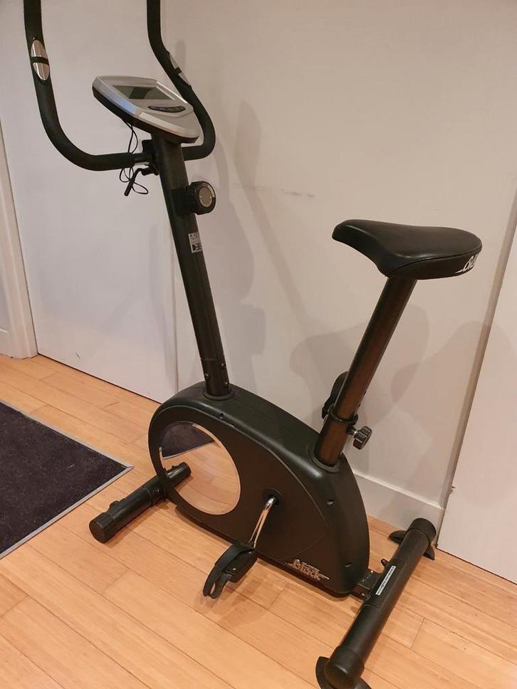 Hometrainer. MPF, Sport en Fitness, Fitnessapparatuur, Zo goed als nieuw, Hometrainer, Ophalen