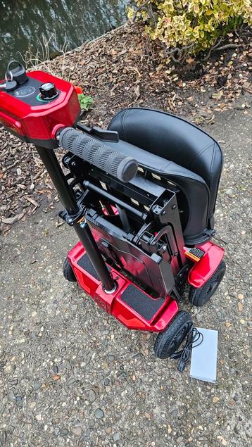 Elektrisch opvouwbare rolstoel / scootmobiel,  nieuw! beschikbaar voor biedingen