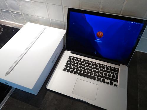 Apple Macbook Pro 15, 1TB SSD, 16GB RAM, AMD GPU, Computers en Software, Apple Macbooks, Zo goed als nieuw, MacBook Pro, 15 inch