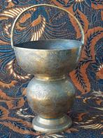 Mooie zware antieke Oosterse pot van bewerkt koper 34,5 cm., Antiek en Kunst, Antiek | Koper en Brons, Ophalen of Verzenden, Koper