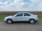 Volvo S60 2.4 Edition I 2006/Youngtimer/Nw apk/ €1699, Auto's, Voorwielaandrijving, Bedrijf, Grijs, 1600 kg