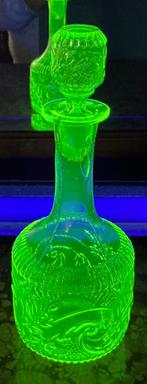 Antieke Uraniumglas Karaf met Stop (Annagroen), Antiek en Kunst, Antiek | Glas en Kristal, Ophalen of Verzenden