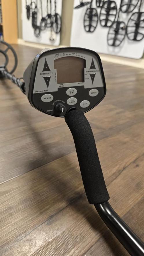 Pas ingeruild / Bounty Hunter Discovery 3300 metaaldetector, Hobby en Vrije tijd, Metaaldetectors, Zo goed als nieuw, Meer dan 30 cm