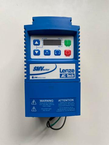 Lenze frequentieregelaar drive regelaar 230 V AC beschikbaar voor biedingen
