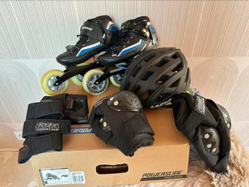Skeelerset, skeelers, helm, bescherming knie, elleboog, pols beschikbaar voor biedingen