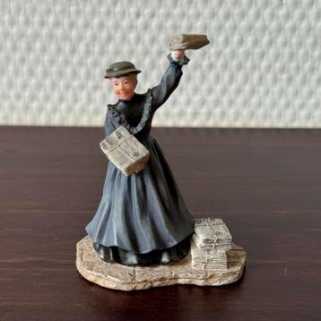 Luville Elize Banstead With Newspapers, Bridbury 601.542 beschikbaar voor biedingen