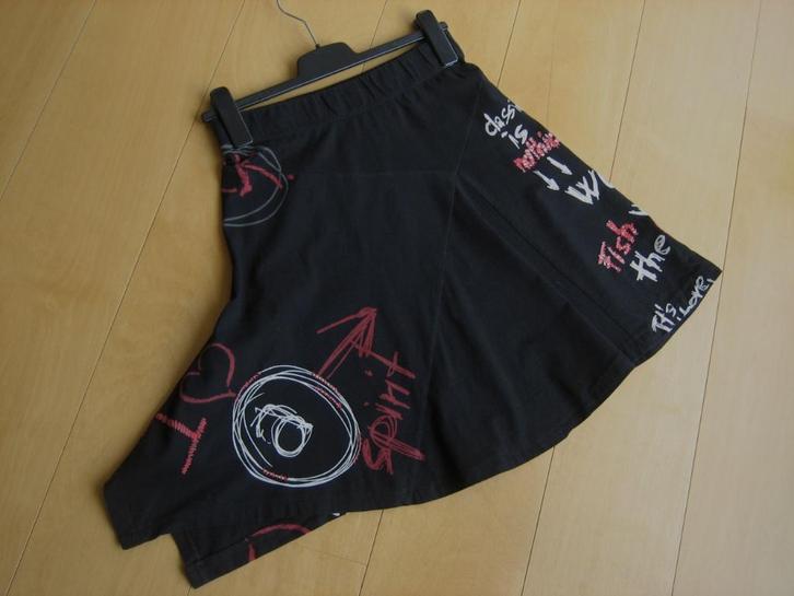 Speels a-symmetrisch zwart rokje DESIGUAL, M snazzeys, Kleding | Dames, Rokken, Nieuw, Maat 38/40 (M), Zwart, Knielengte, Verzenden