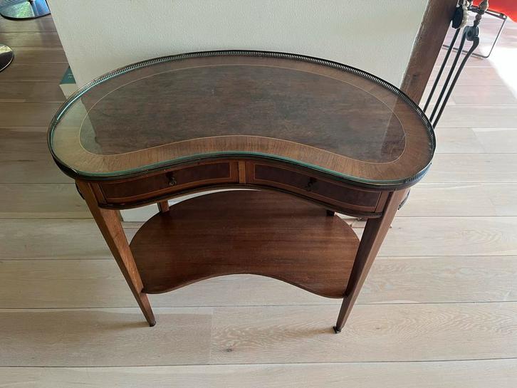 Niertafel / Bijzettafel met Glasplaat, Antiek en Kunst, Antiek | Meubels | Tafels, Ophalen