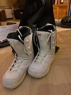 Witte snowboard schoenen + draagtas, Ophalen of Verzenden, Zo goed als nieuw, Schoenen