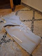 Koeka grijze Bedomrander / bedbumper- ZGAN, Ophalen, Zo goed als nieuw, Minder dan 140 cm, Minder dan 70 cm