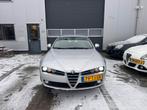 Alfa Romeo 159 1.9 JTS 2006 Grijs, Auto's, Alfa Romeo, Voorwielaandrijving, Stof, Parkeersensor, Zwart