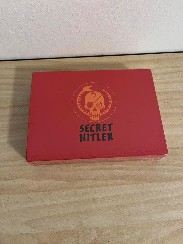 Secret Hitler Bordspel - Nieuw & geseald, Hobby en Vrije tijd, Gezelschapsspellen | Bordspellen, Nieuw, Drie of vier spelers, Ophalen of Verzenden