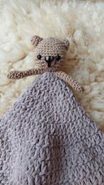Superzacht gehaakt knuffeldoekje beertje kraamkadootje, Ophalen of Verzenden, Nieuw, Kraamcadeau