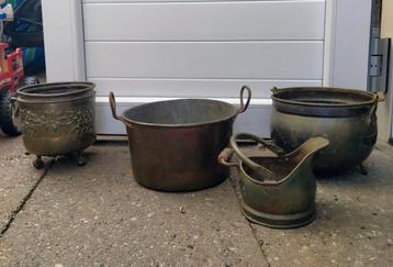 Antieke Koperen Potten - Zwaluwstaart beschikbaar voor biedingen