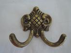 Ouderwetse koperen wandhaak met twee haken, Huis en Inrichting, Woonaccessoires | Kapstokken, Overige materialen, Wandhaken, Ophalen of Verzenden