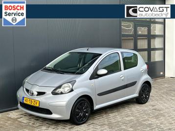 Toyota Aygo 1.0-12V + Automaat | 5-deurs | Apk 22-10-2026 | beschikbaar voor biedingen