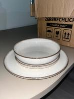18-delige serviesset Loods NADUVI Beige, Huis en Inrichting, Keuken | Servies, Nieuw, Ophalen of Verzenden, Bord(en), Overige stijlen