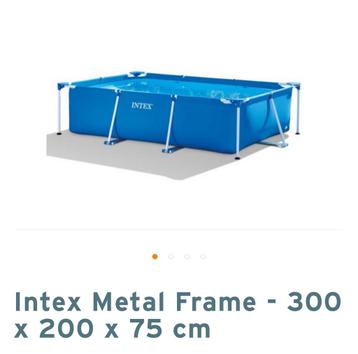Intex 200*300 en filters beschikbaar voor biedingen