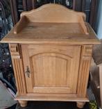Vintage houten bijzetkastje met slot, Huis en Inrichting, Kasten | Overige, Ophalen, Gebruikt