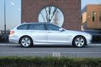 BMW 5 Serie Touring 520d High Executive Panoramadak, Leder,, Auto's, Origineel Nederlands, Te koop, Zilver of Grijs, 5 stoelen