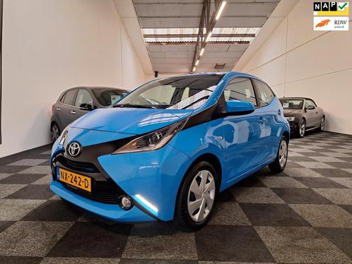 Toyota Aygo 2017. X-Play MET SLECHT 17.000 km NAP., Auto's, Toyota, Bedrijf, Te koop, Aygo, ABS, Achteruitrijcamera, Airbags, Airconditioning