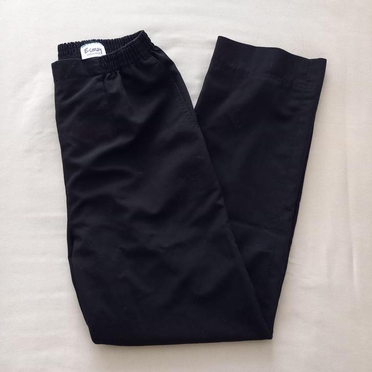 Esmay Essentials zwarte pantalon maat 42, Kleding | Dames, Broeken en Pantalons, Gedragen, Maat 42/44 (L), Zwart, Lang, Ophalen of Verzenden