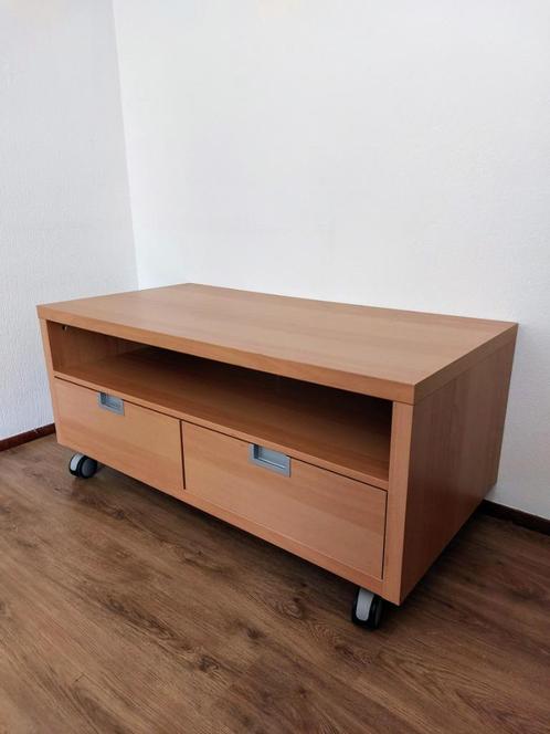 IKEA Besta tv-meubel/ladekast op wieltjes – zo goed als nieu, Huis en Inrichting, Kasten | Televisiemeubels, Zo goed als nieuw