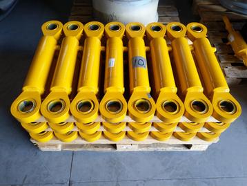 Hydraulische cilinders beschikbaar voor biedingen