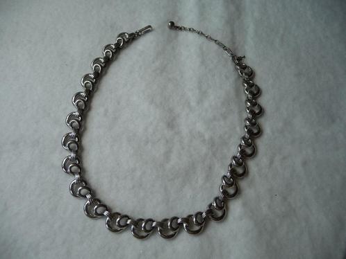 Trifari crown zilverkleurige vintage ketting, Sieraden, Tassen en Uiterlijk, Antieke sieraden, Ketting, Overige materialen, Ophalen