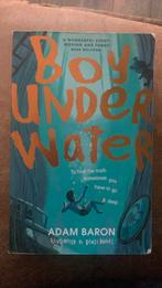 Boy underwater Adam Baron engels leesboek, Boeken, Ophalen of Verzenden, Zo goed als nieuw