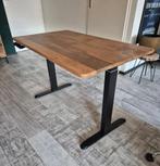 Zo goed als nieuw mango houten zit-sta bureau, Ophalen, In hoogte verstelbaar, Zo goed als nieuw