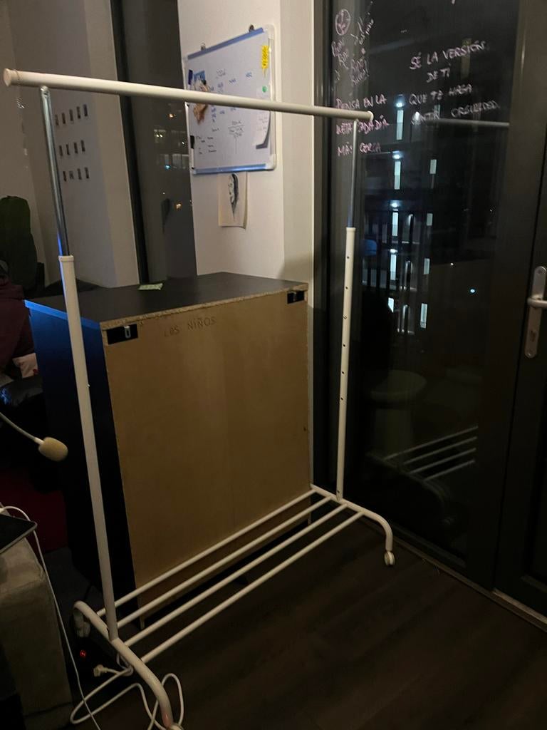 Kledingrek - Ideaal voor extra hangruimte, Ophalen, Met wielen, Gebruikt