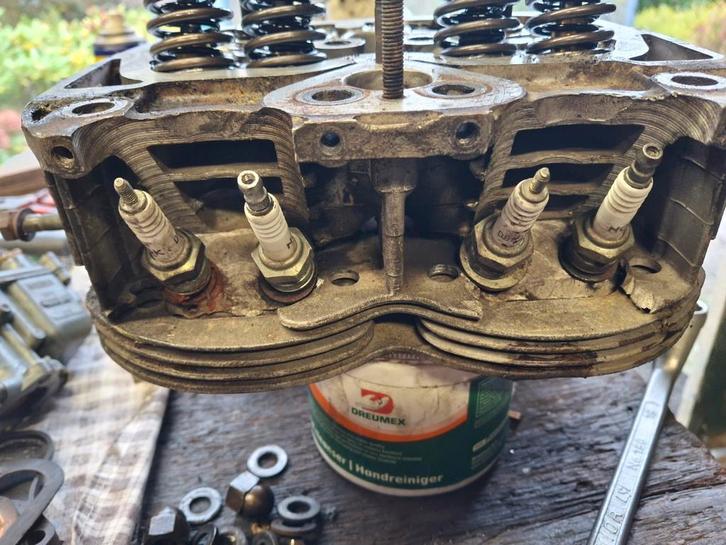 Fiat 500 oldtimer cilinder kop met 4 bougie gaten, Auto-onderdelen, Motor en Toebehoren, Fiat, Ophalen of Verzenden