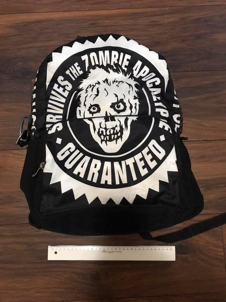 ALLES MOET WEG! Zombie rugzak A-Bags, Sieraden, Tassen en Uiterlijk, Tassen | Rugtassen, Zo goed als nieuw, Overige merken, Ophalen of Verzenden