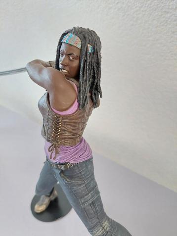Michonne de Luxe action figure The Walking Dead 10 inch  beschikbaar voor biedingen